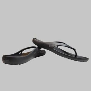 Crocs Kadee ll Womens 11 Sandals Black Thong Flip Flops Dual Comfort Slip On